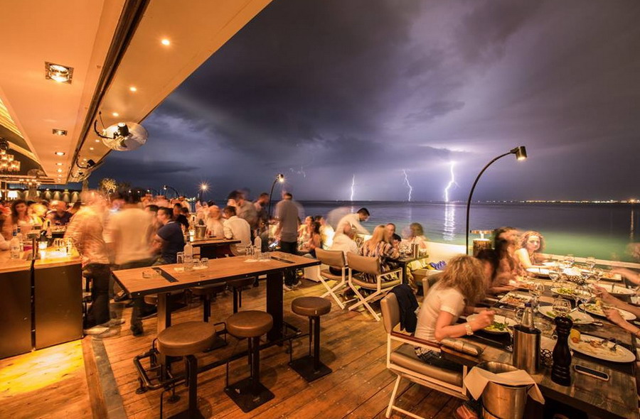  Shark  bar Thessaloniki 